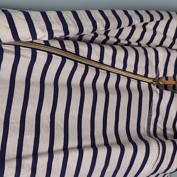 Stella & Dot Striped Top. Size Lg. - Picture 2 of 5